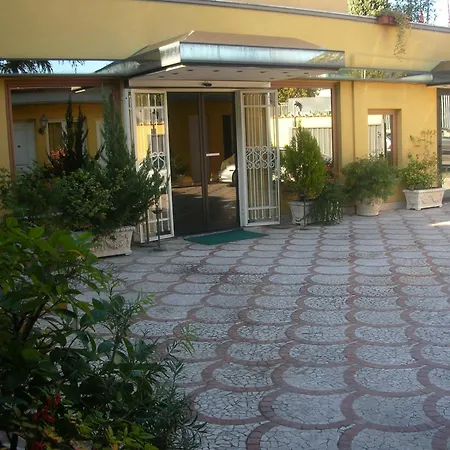 Hotel Quadrifoglio Roma Eur-3